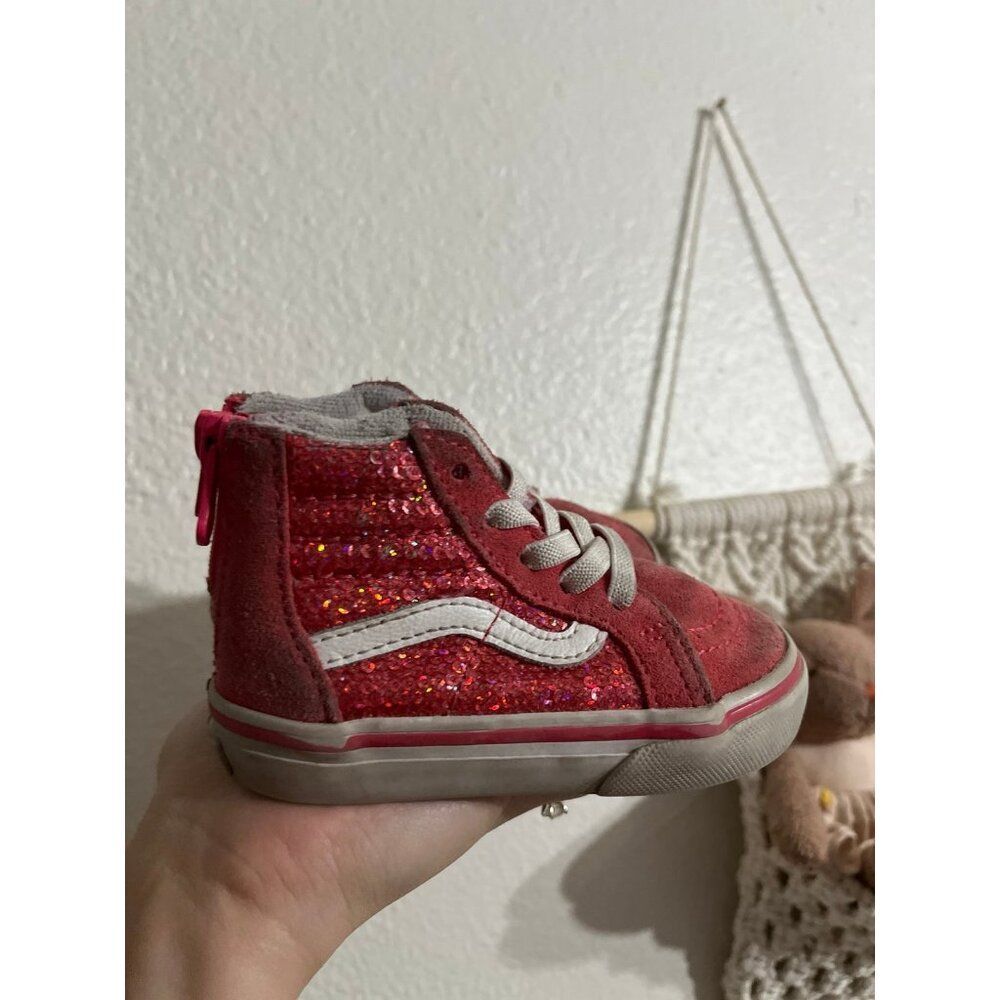 Vans - Picture 2 of 3